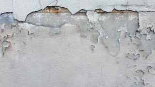 Fissures façade : causes, gravité et réparation selon le type